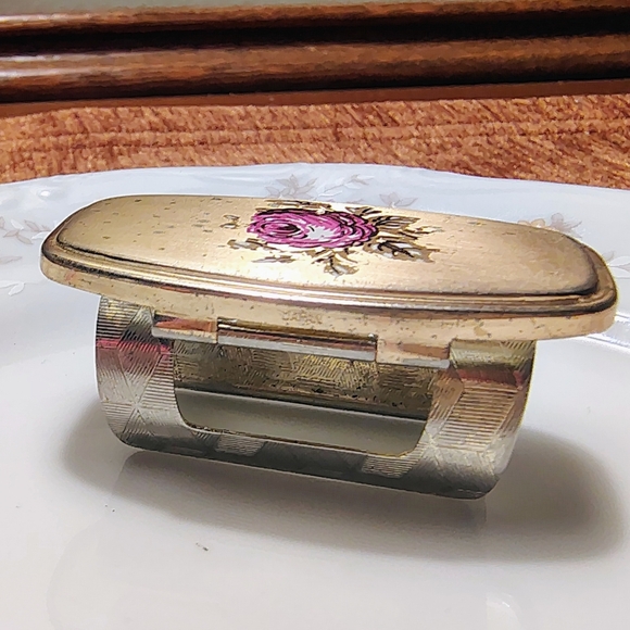 Vintage Gold and Pink Floral Brooch - Picture 2 of 6